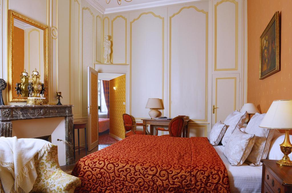 Hotel D'Argouges บาเยอ ภายนอก รูปภาพ